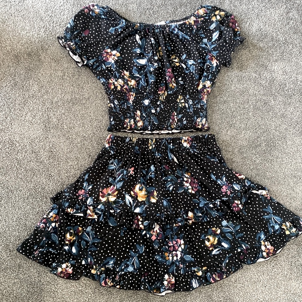 Girls Skirt and Blouse Set 10